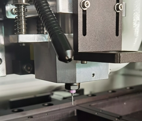 Máquina automática de Depaneling del router del PWB del eje de W1650mm KAVO con las cámaras CCD