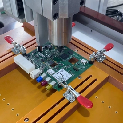 Máquina de enrutador de PCB de escritorio de 220 V 650 mm X 450 mm Área de trabajo