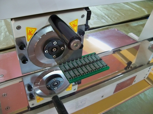 CWV-1M Máquina de desinstalación de PCB con hoja lineal ajustable y hoja circular