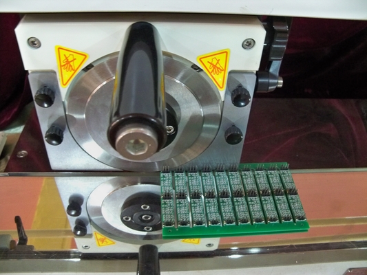 tablero del PWB 110V que hace la máquina, máquina del separador del PWB del grueso de 0.6m m, PWB Depaneling