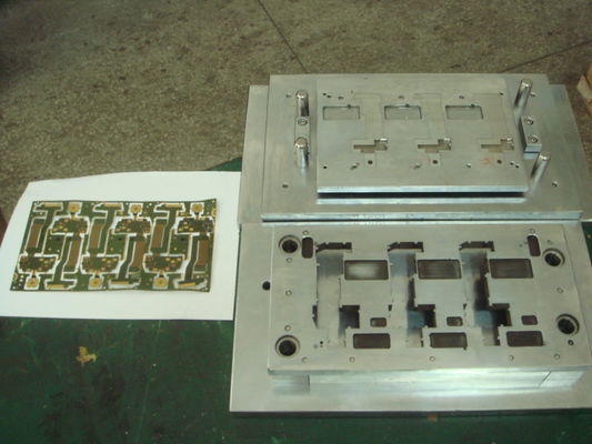 QC-10 modificados para requisitos particulares mueren la herramienta de perforación IATF16949 del PWB de la máquina del metal